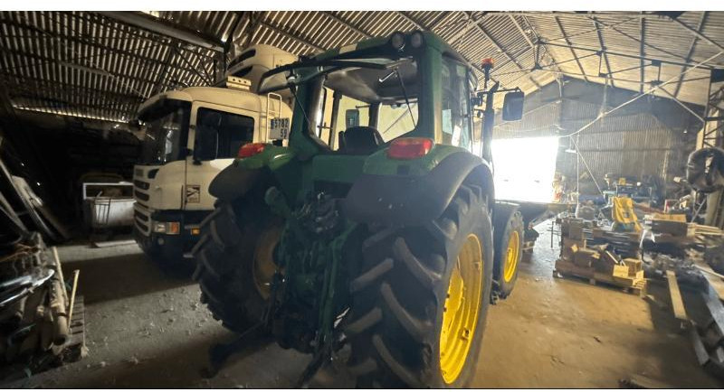 JOHN DEERE 6520 - 拖拉机:图2 JOHN DEERE 6520 - 拖拉机:图2