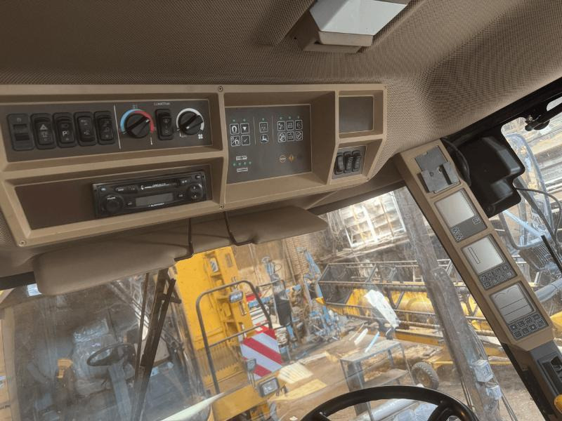 JOHN DEERE 7400 4RM - 饲料收割机:图3 JOHN DEERE 7400 4RM - 饲料收割机:图3