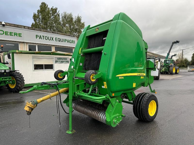 JOHN DEERE 864 - 圆形打包机:图1 JOHN DEERE 864 - 圆形打包机:图1