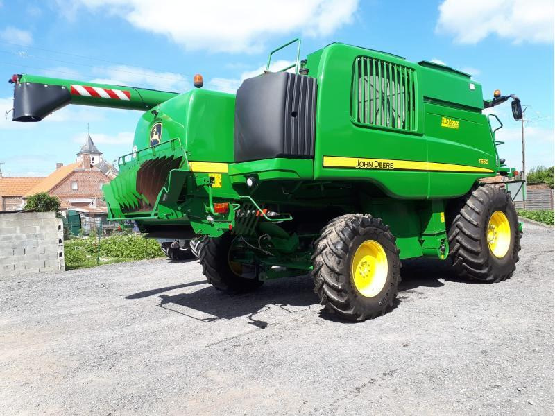 JOHN DEERE T660 - 联合收割机:图2 JOHN DEERE T660 - 联合收割机:图2