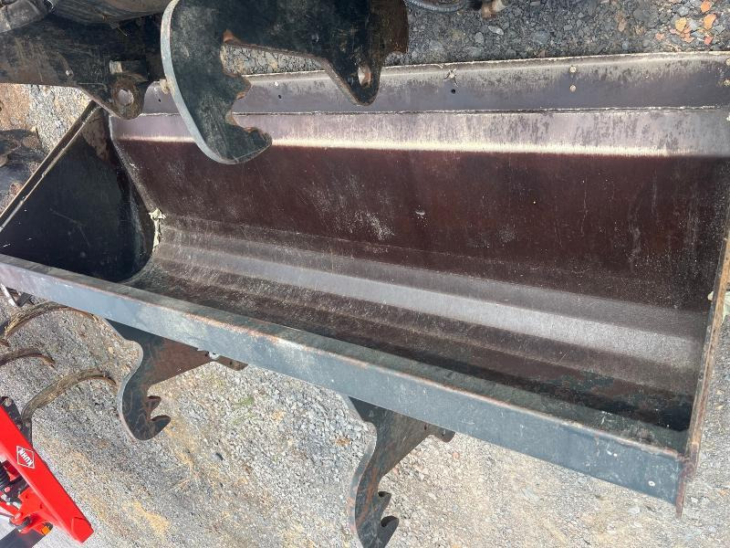 MAILLEUX BTA245 - 装载机铲斗 适用于 拖拉机:图1 MAILLEUX BTA245 - 装载机铲斗 适用于 拖拉机:图1