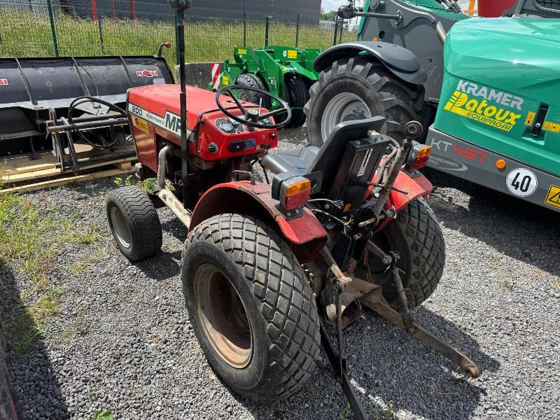 MASSEY-FERGUSON 200 - 拖拉机:图2 MASSEY-FERGUSON 200 - 拖拉机:图2
