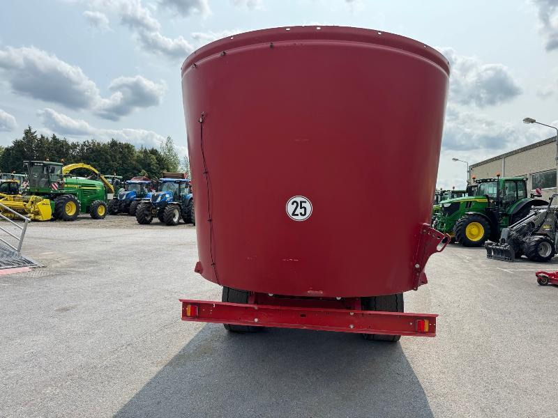 STRAUTMANN VERTIMIX 2401 - 饲料搅拌车:图3 STRAUTMANN VERTIMIX 2401 - 饲料搅拌车:图3