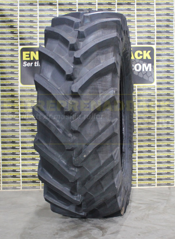 Trelleborg TM 800 650/65R38: Radial Tires for Modern Agricultural Tractors - 车轮 适用于 拖拉机:图3 Trelleborg TM 800 650/65R38: Radial Tires for Modern Agricultural Tractors - 车轮 适用于 拖拉机:图3