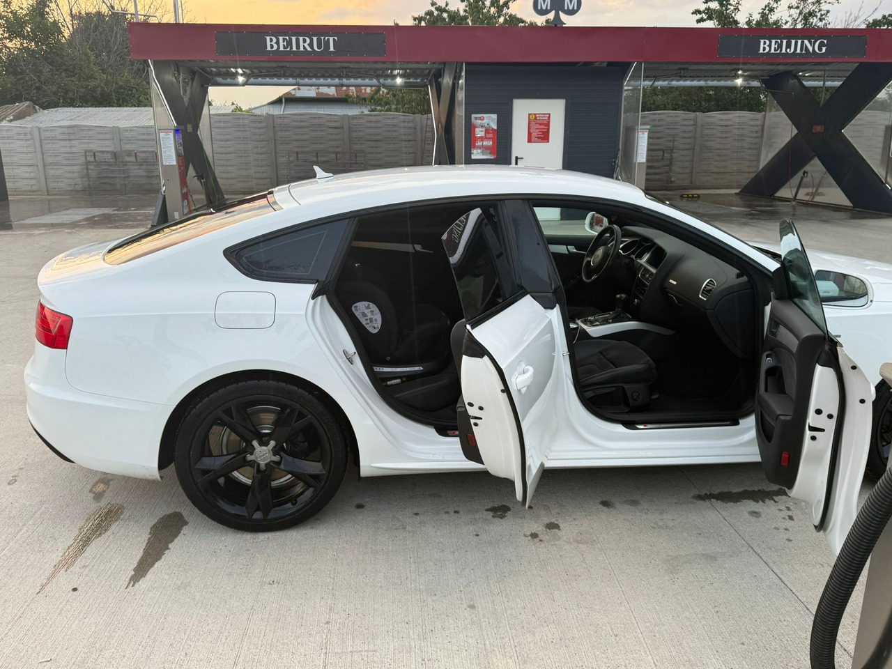 Audi A5 3xS-Line S-Tronic - 轿车:图2 Audi A5 3xS-Line S-Tronic - 轿车:图2