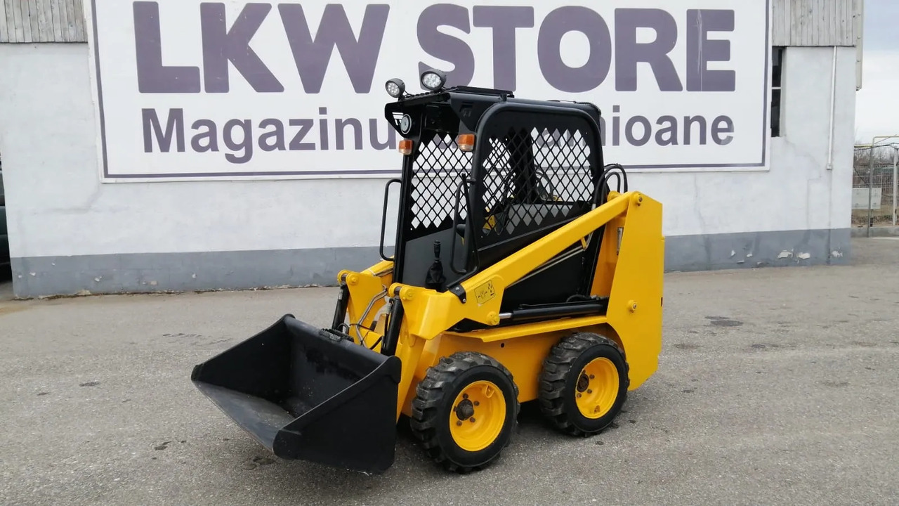 Bobcat Front Loader Ram Italia FM 120 – Hammer Installation - 滑移装载机:图3 Bobcat Front Loader Ram Italia FM 120 – Hammer Installation - 滑移装载机:图3