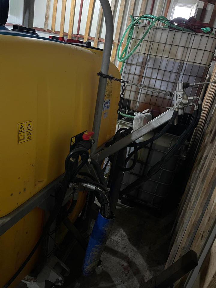 CAFFINI PUNTAROSA 1000 HERBICIDE PUMP - 园林设备:图4 CAFFINI PUNTAROSA 1000 HERBICIDE PUMP - 园林设备:图4