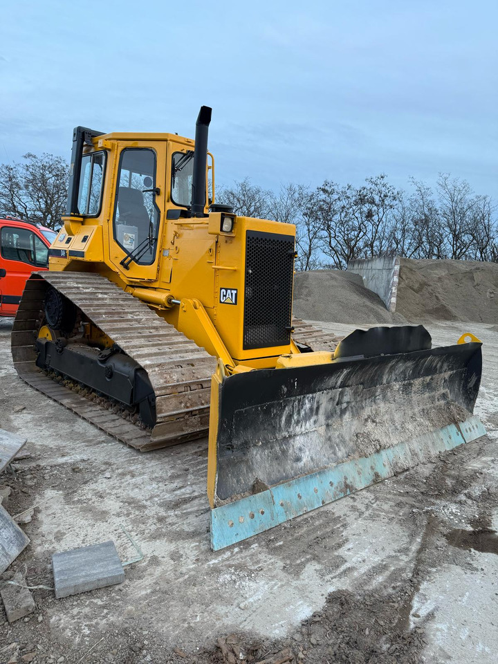 CATERPILLAR D4H BULLDOZER - 推土机:图1 CATERPILLAR D4H BULLDOZER - 推土机:图1