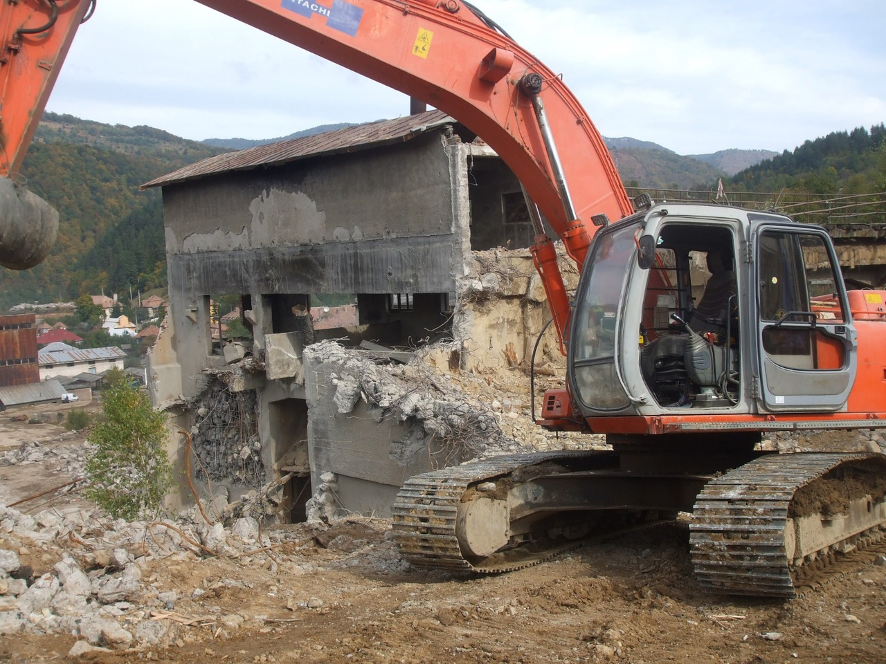 Fiat Hitachi EX255 LC Excavator - 履带式挖掘机:图1 Fiat Hitachi EX255 LC Excavator - 履带式挖掘机:图1