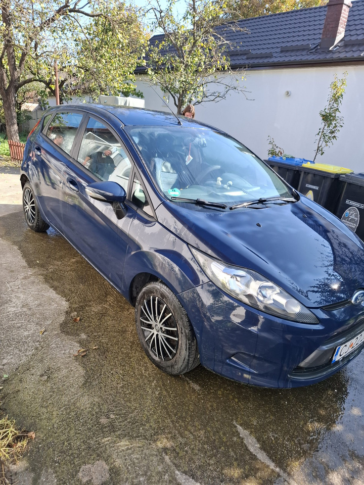Ford Fiesta - 轿车:图1 Ford Fiesta - 轿车:图1