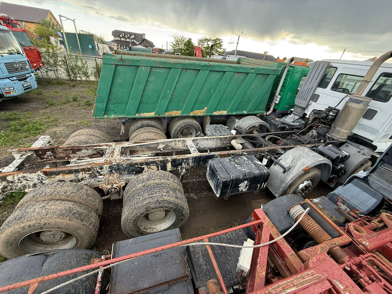 IVECO TRAKKER CHASSIS - 驾驶室底盘卡车:图3 IVECO TRAKKER CHASSIS - 驾驶室底盘卡车:图3