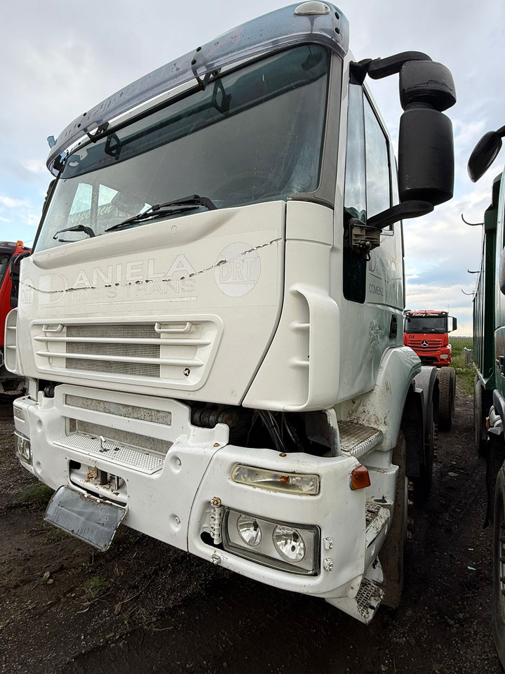 IVECO TRAKKER CHASSIS - 驾驶室底盘卡车:图1 IVECO TRAKKER CHASSIS - 驾驶室底盘卡车:图1