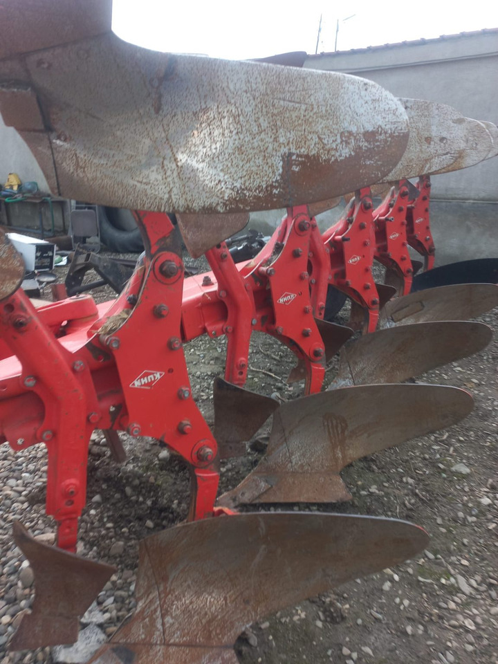 KUHN MM 151.5E.T Plow - 犁:图3 KUHN MM 151.5E.T Plow - 犁:图3