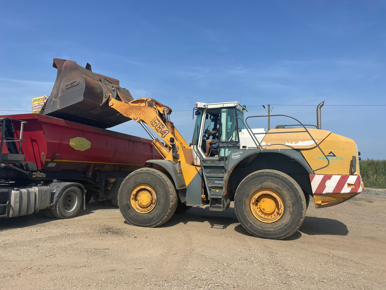 LIEBHERR 564 FRONT LOADER - 轮式装载机:图4 LIEBHERR 564 FRONT LOADER - 轮式装载机:图4