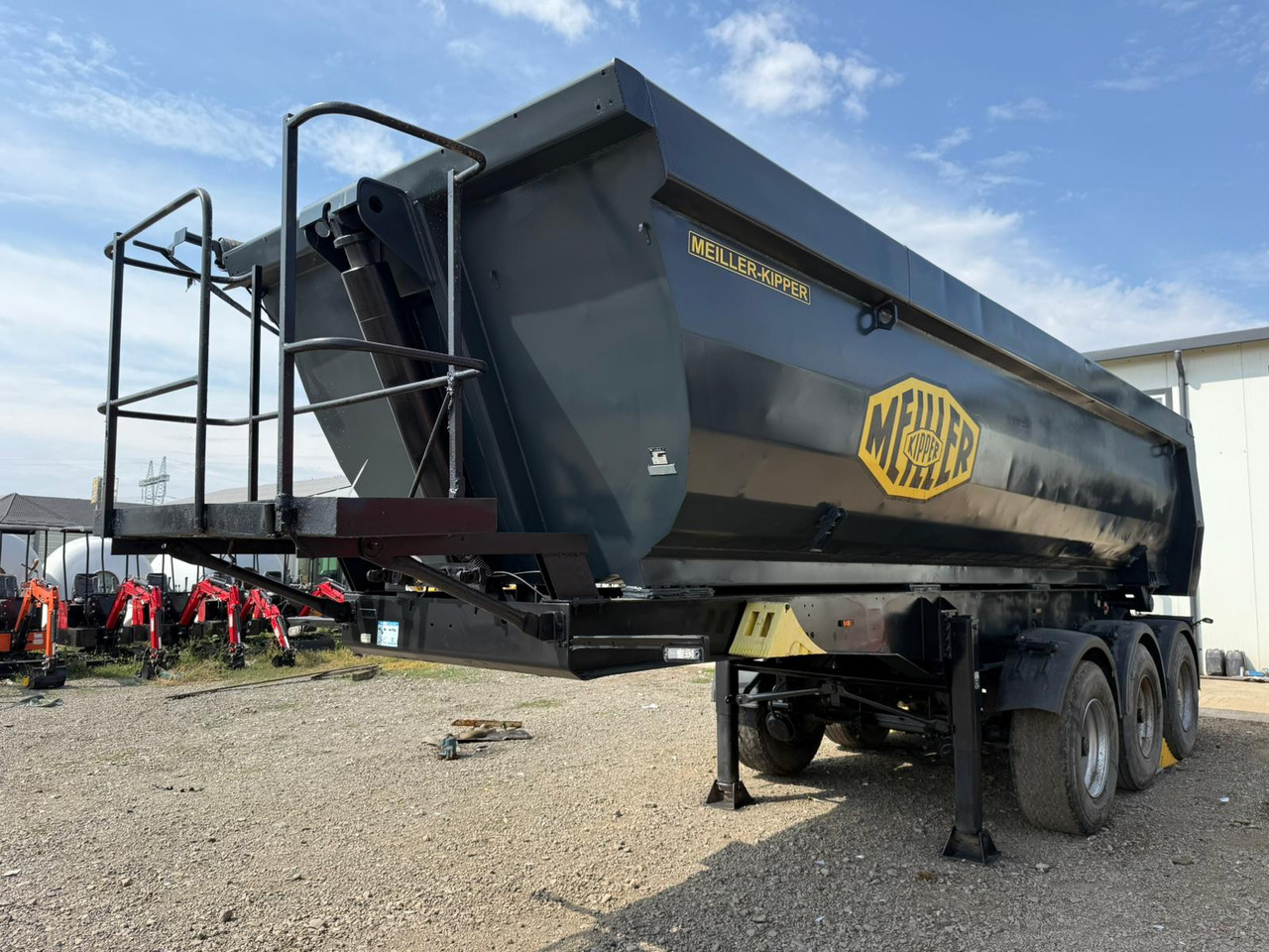 MEILLER TIPPER SEMI-TRAILER - 翻斗半拖车:图2 MEILLER TIPPER SEMI-TRAILER - 翻斗半拖车:图2