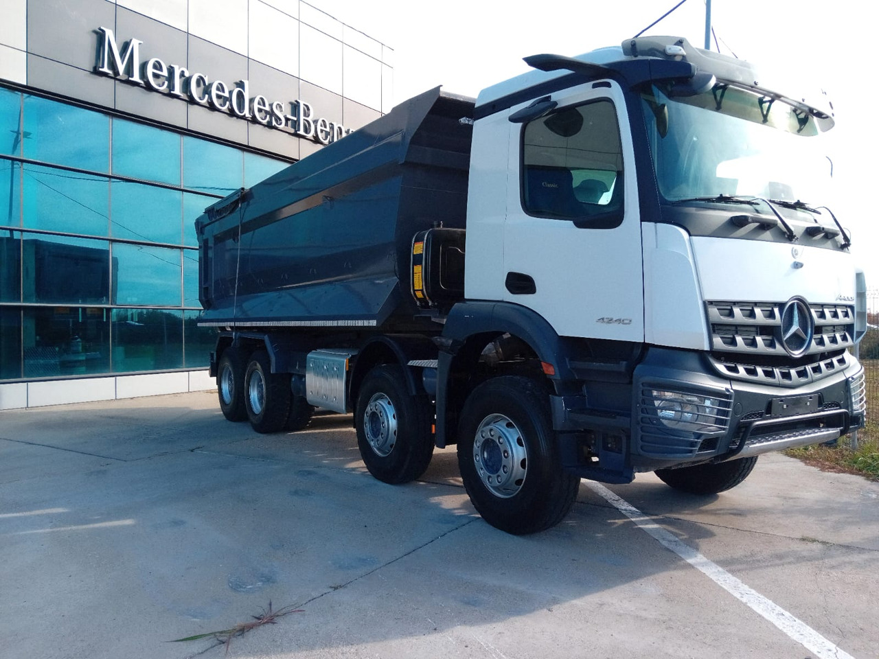 Mercedes-Benz Arocs 42.40 8×4 Basculanta/Tipper/Kipper Heavy Duty, TOP !!! - 翻斗车:图2 Mercedes-Benz Arocs 42.40 8×4 Basculanta/Tipper/Kipper Heavy Duty, TOP !!! - 翻斗车:图2