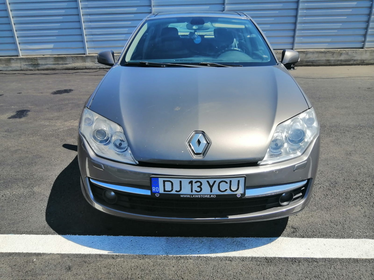 RENAULT LAGUNA 3 HATCHBACK - 汽车:图2 RENAULT LAGUNA 3 HATCHBACK - 汽车:图2