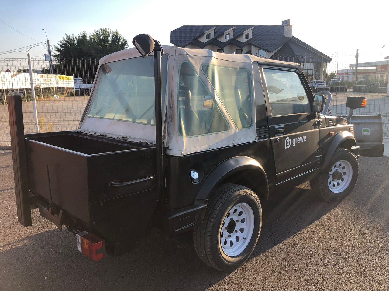 SUZUKI SAMURAI - 越野车:图4 SUZUKI SAMURAI - 越野车:图4