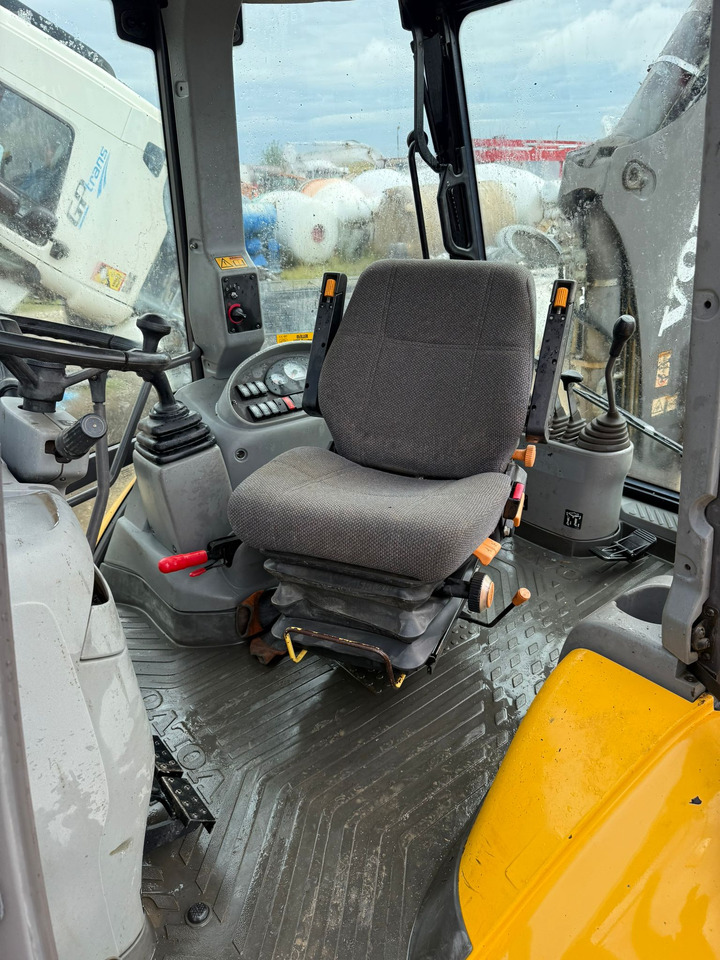 VOLVO BL71 Backhoe Loader - 反铲装载机:图5 VOLVO BL71 Backhoe Loader - 反铲装载机:图5