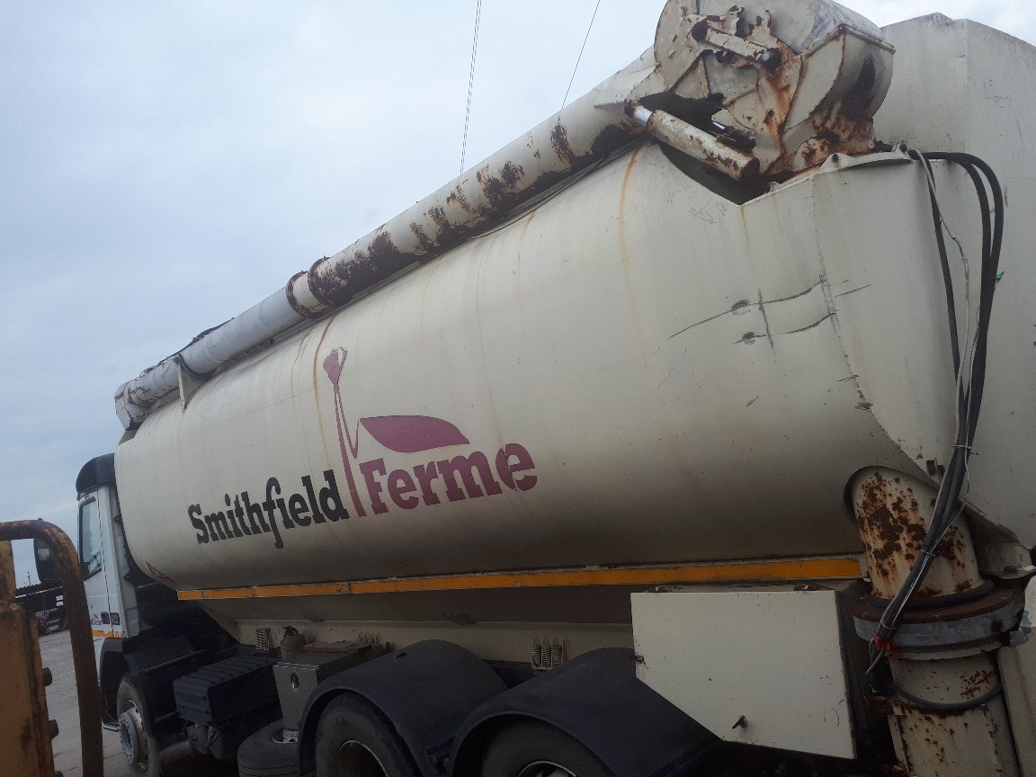 VOLVO FM12 Animal Feed Tank Truck - 罐车:图4 VOLVO FM12 Animal Feed Tank Truck - 罐车:图4