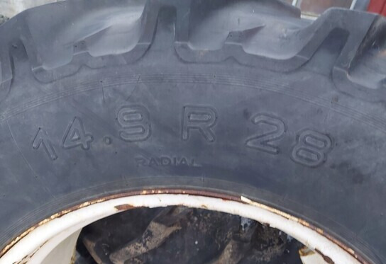 14.9R28 rengas - Valtra - 轮胎 适用于 拖拉机:图4 14.9R28 rengas - Valtra - 轮胎 适用于 拖拉机:图4