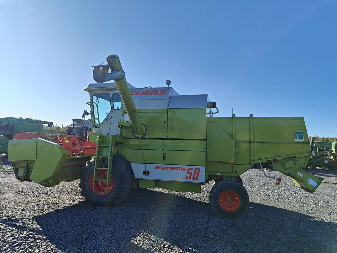 CLAAS Dominator 58 - 联合收割机:图2 CLAAS Dominator 58 - 联合收割机:图2