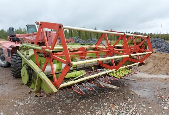 Claas 360cm. täydellinen pöytä - 谷物收割装置:图1 Claas 360cm. täydellinen pöytä - 谷物收割装置:图1