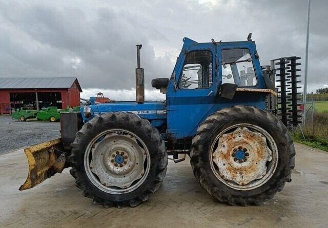 Ford County 754 Super 4 - VIDEO - 拖拉机:图5 Ford County 754 Super 4 - VIDEO - 拖拉机:图5
