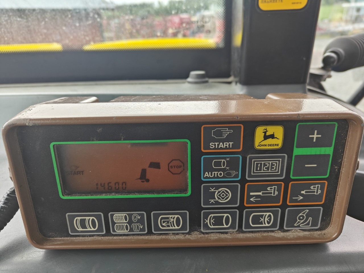 联合收割机 JOHN DEERE Pyöröpaalain 575：图13