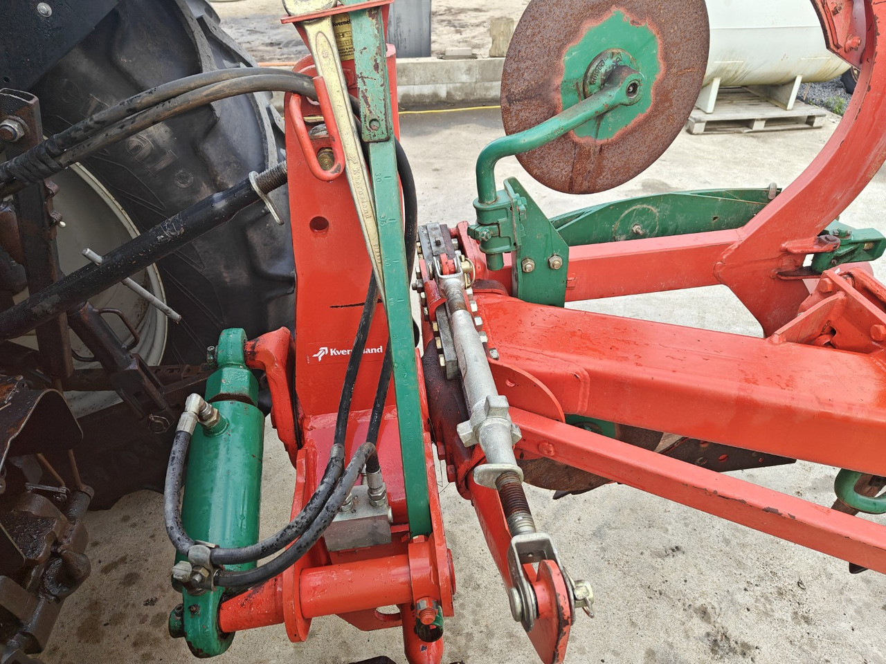 KVERNELAND E 160-8 - 3-siipinen paluuaura 租赁 KVERNELAND E 160-8 - 3-siipinen paluuaura：图14