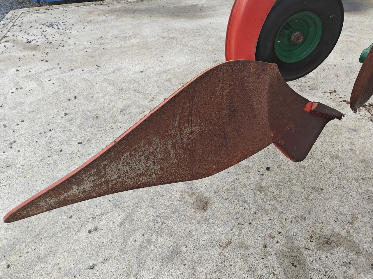 KVERNELAND E 160-8 - 3-siipinen paluuaura 租赁 KVERNELAND E 160-8 - 3-siipinen paluuaura：图8