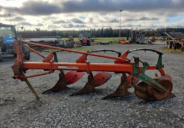 Kverneland A8 sarka-aura 4-siipinen - 犁:图4 Kverneland A8 sarka-aura 4-siipinen - 犁:图4