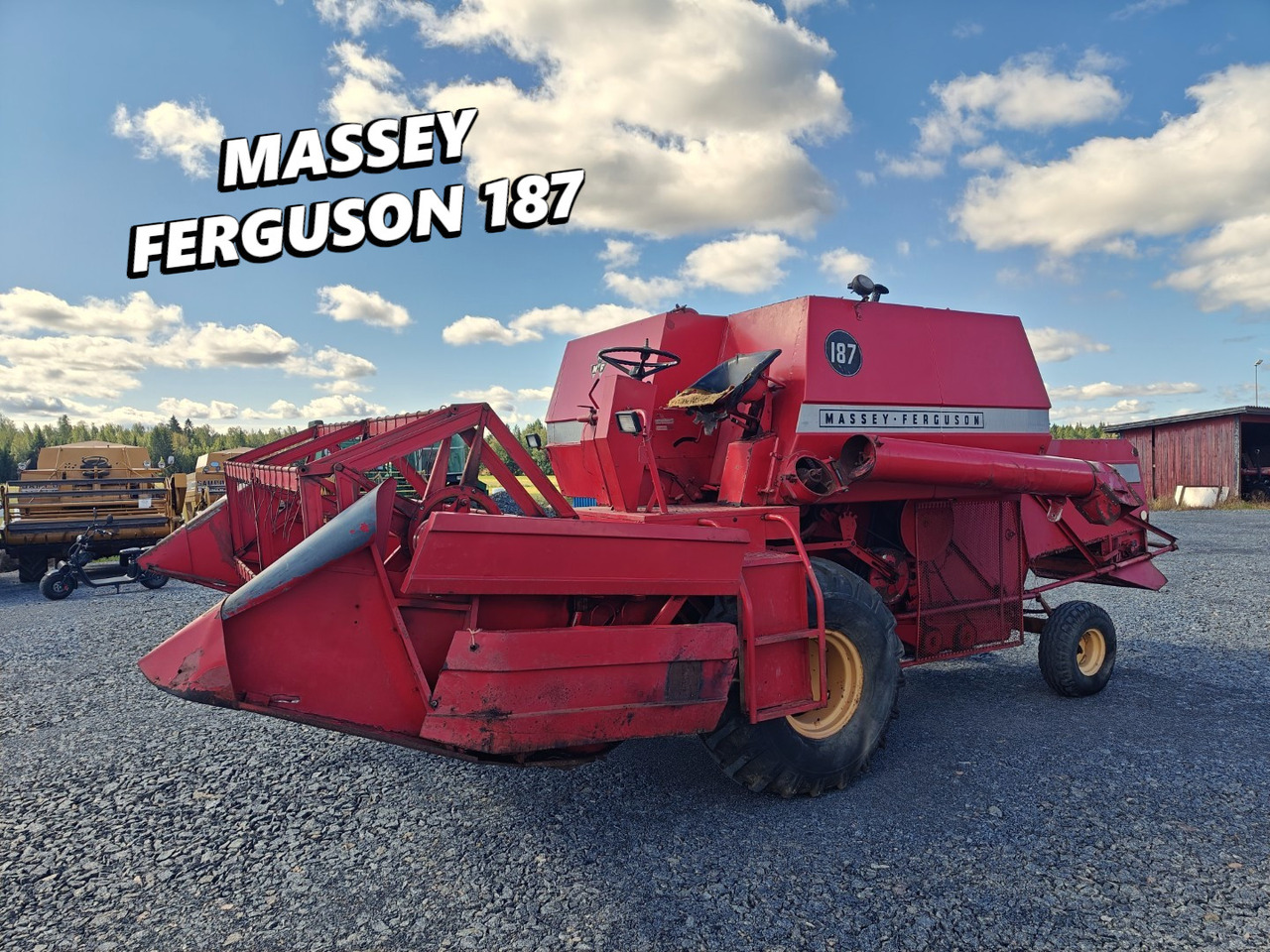 Massey Ferguson 187 Katso video! - 联合收割机:图1 Massey Ferguson 187 Katso video! - 联合收割机:图1