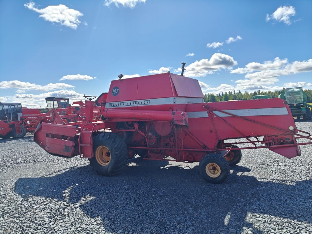 Massey Ferguson 187 Katso video! - 联合收割机:图2 Massey Ferguson 187 Katso video! - 联合收割机:图2