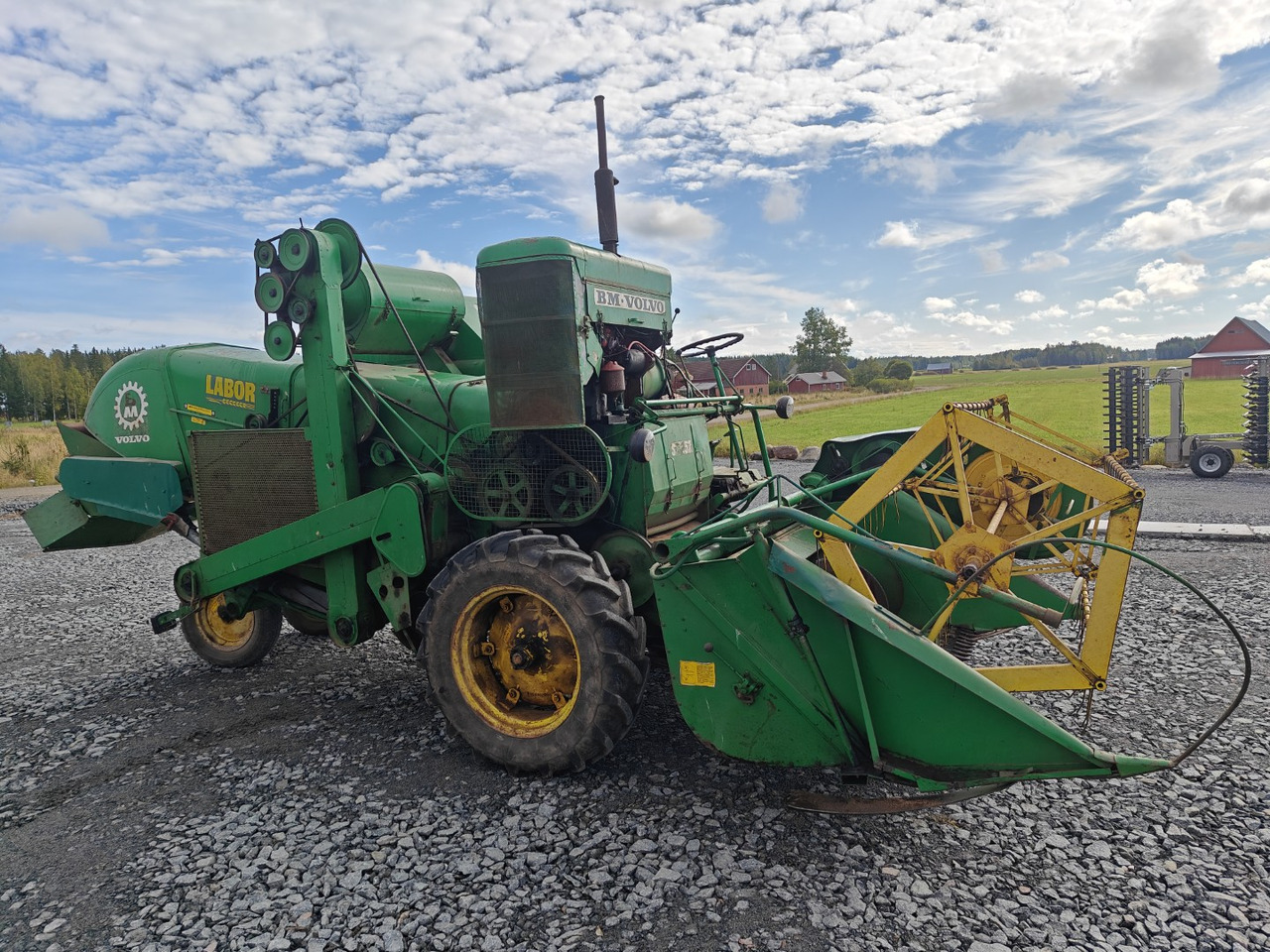 Volvo BM ST257 leikkuupuimuri työleveys 190cm, vaikka koeruutupuimuriksi, katso video! - 联合收割机:图3 Volvo BM ST257 leikkuupuimuri työleveys 190cm, vaikka koeruutupuimuriksi, katso video! - 联合收割机:图3