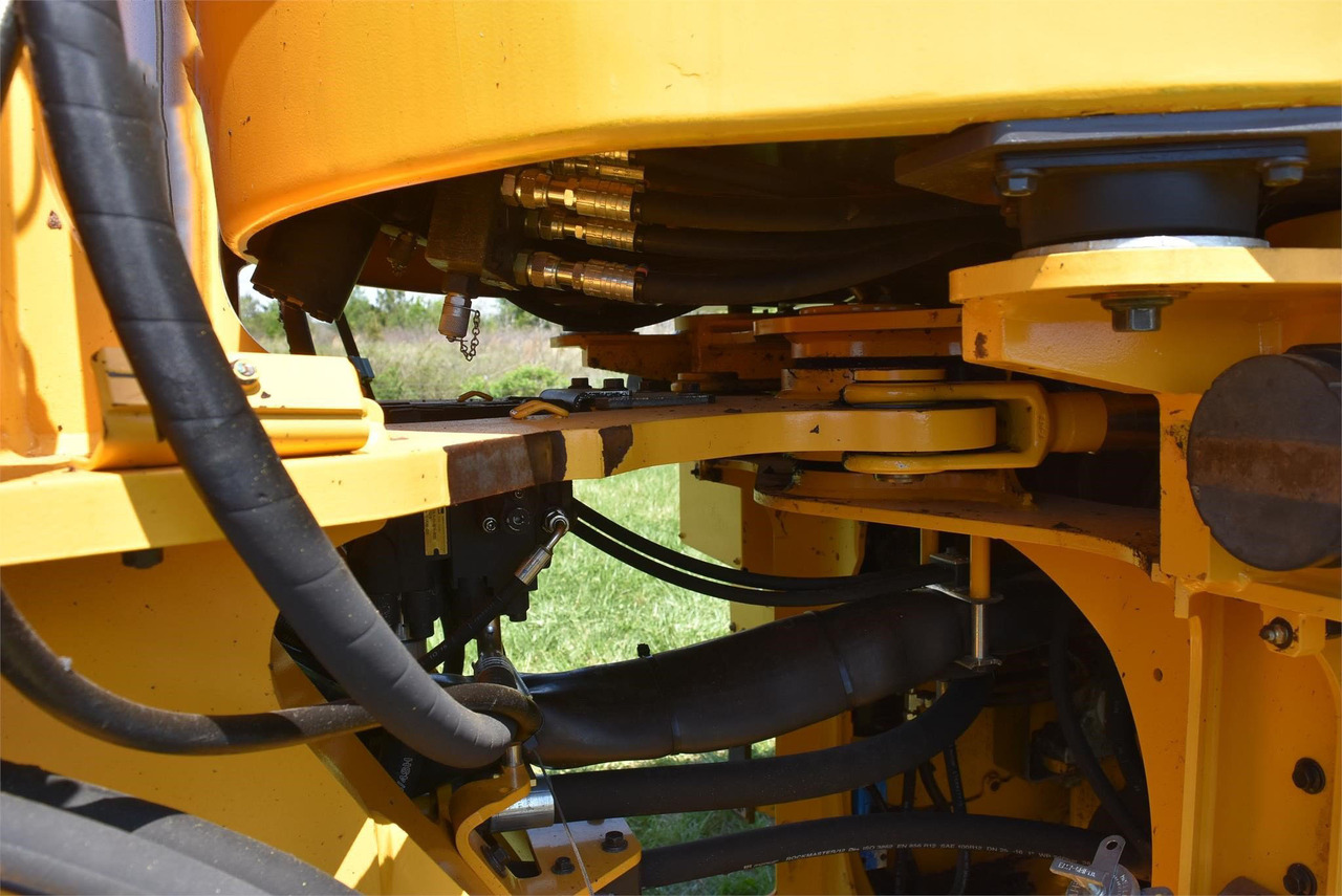 Volvo L90H - 轮式装载机:图5 Volvo L90H - 轮式装载机:图5