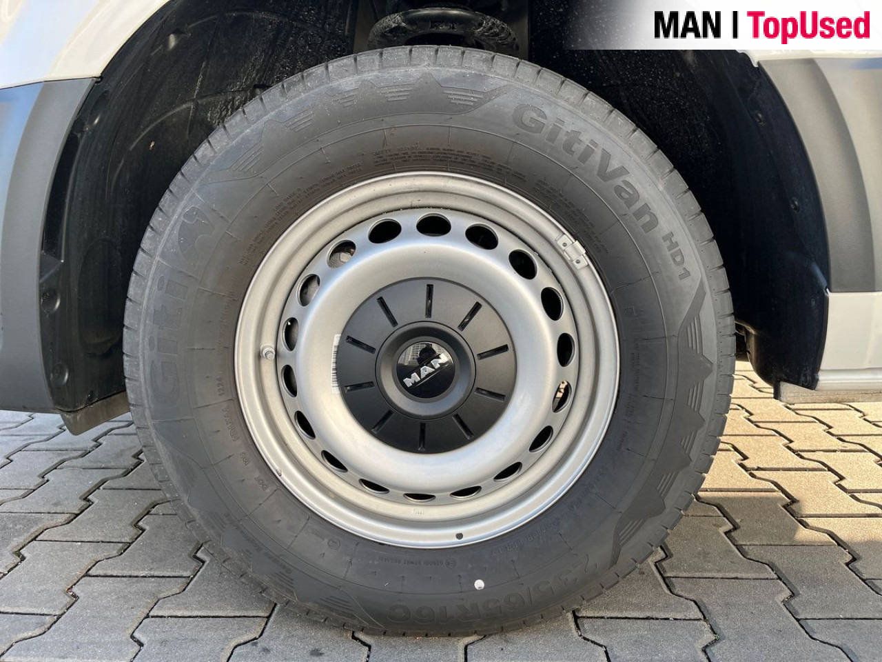 MAN TGE 3.140 4X2F SB flatbed - 无侧窗厢式货车:图5 MAN TGE 3.140 4X2F SB flatbed - 无侧窗厢式货车:图5