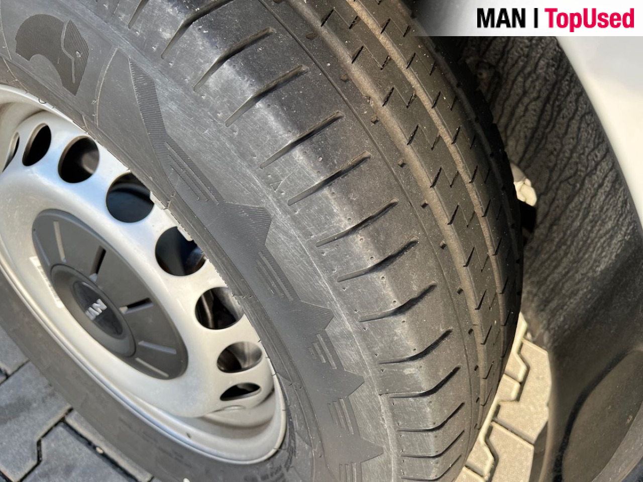 MAN TGE 3.140 4X2F SB flatbed - 无侧窗厢式货车:图3 MAN TGE 3.140 4X2F SB flatbed - 无侧窗厢式货车:图3