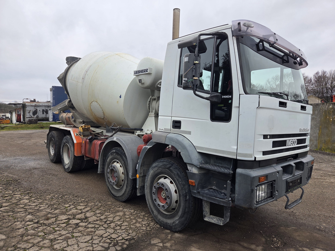 IVECO Eurotrakker 340E34 8x4 MIX - 混凝土搅拌车:图3 IVECO Eurotrakker 340E34 8x4 MIX - 混凝土搅拌车:图3