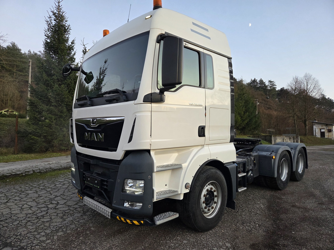 MAN TGX 33.500 6x4 MANUAL RETARDER only 258TKM - 牵引车:图1 MAN TGX 33.500 6x4 MANUAL RETARDER only 258TKM - 牵引车:图1