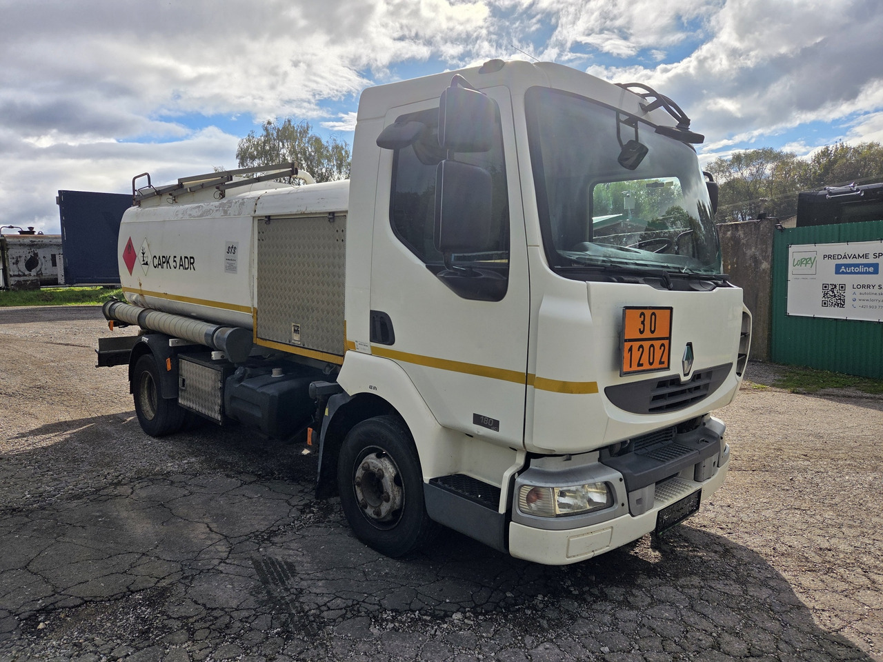 RENAULT MIDLUM 180.10 diesel tanker + dispensing + print - 罐车:图3 RENAULT MIDLUM 180.10 diesel tanker + dispensing + print - 罐车:图3