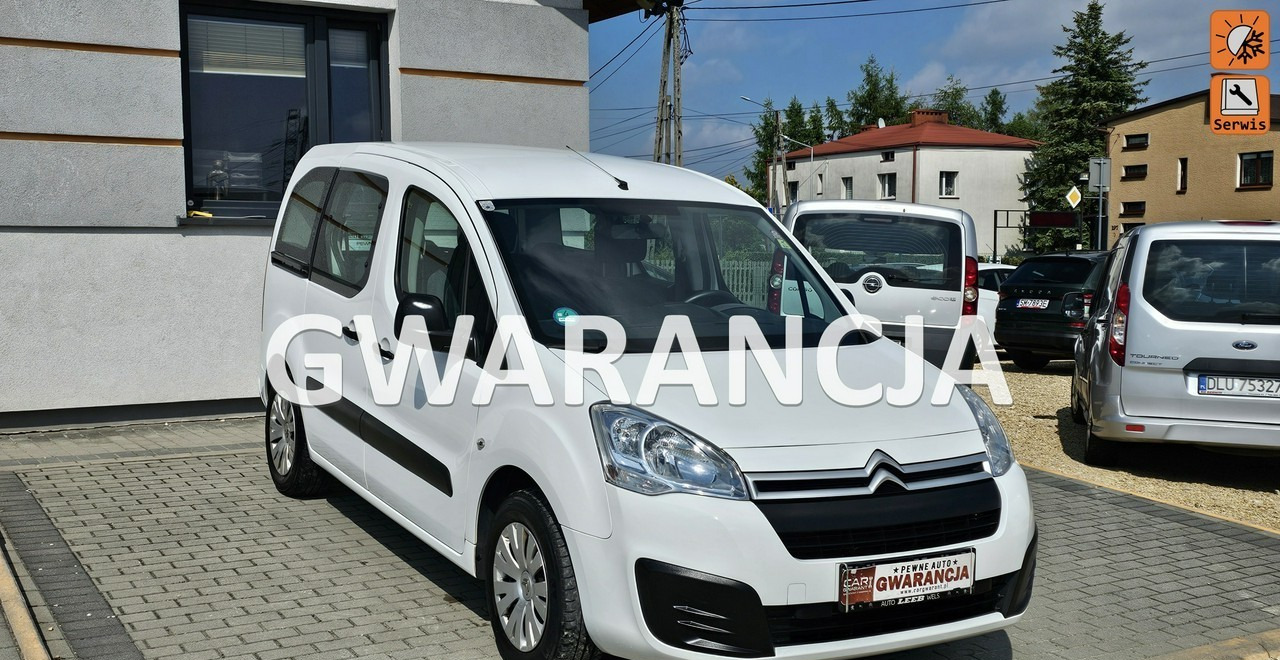 Citroen Berlingo II 5 -osobowy*29450 zł netto* - 汽车:图1 Citroen Berlingo II 5 -osobowy*29450 zł netto* - 汽车:图1