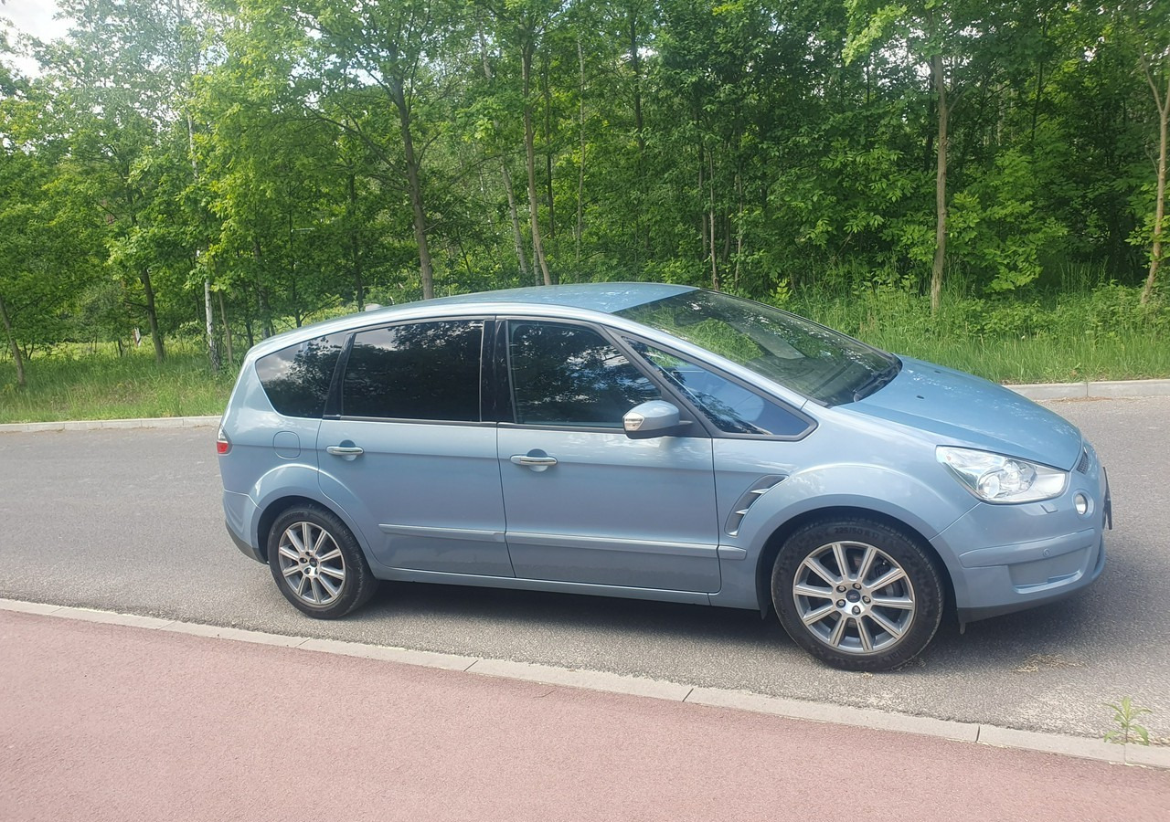 Ford S-MAX 2,5 turbo benzyna - 汽车:图4 Ford S-MAX 2,5 turbo benzyna - 汽车:图4
