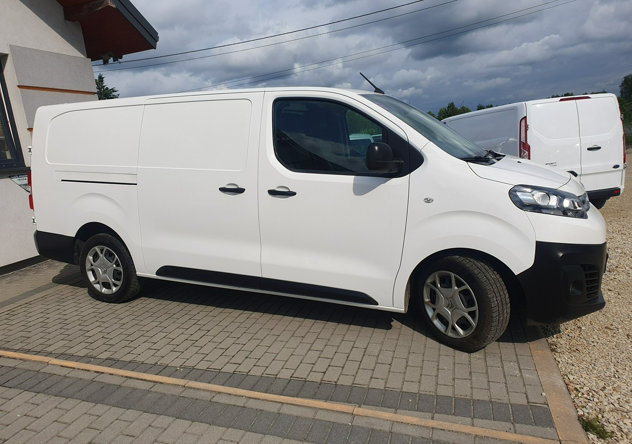 Opel Vivaro 2,0 Diesel | L3 H1 | Stan bdb *Long* - 无侧窗厢式货车:图4 Opel Vivaro 2,0 Diesel | L3 H1 | Stan bdb *Long* - 无侧窗厢式货车:图4