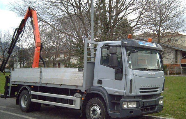 Iveco EUROCARGOeurocargo 160e25 - 栏板式/ 平板卡车, 起重车:图3 Iveco EUROCARGOeurocargo 160e25 - 栏板式/ 平板卡车, 起重车:图3