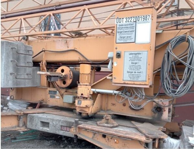 Liebherr 32K, 1992 yom, cabin stering, loco PL - 快速架设起重机:图4 Liebherr 32K, 1992 yom, cabin stering, loco PL - 快速架设起重机:图4