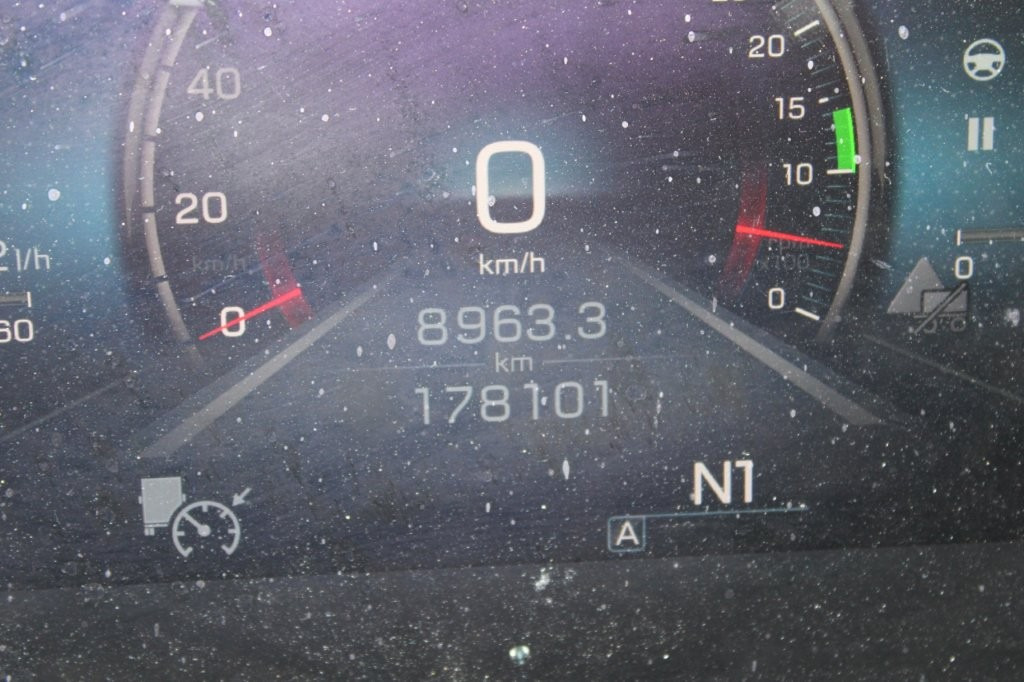 侧帘卡车, 侧帘拖车 Mercedes-Benz Actros 2542 NAVIGACE + PANAV TVK 18 M (8,20m x 2,4：图12