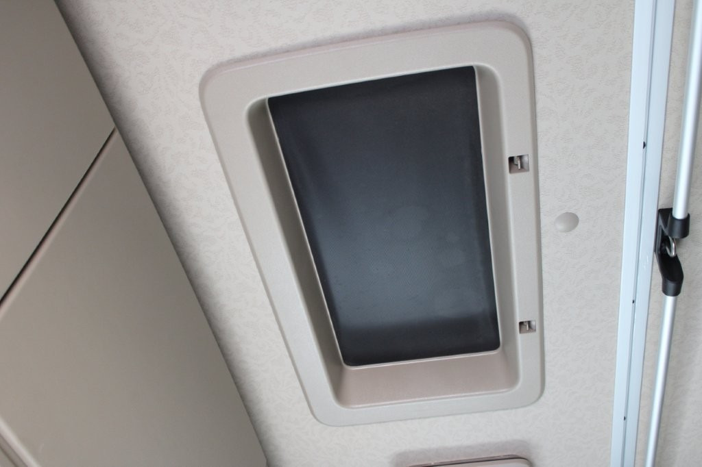 侧帘卡车, 侧帘拖车 Mercedes-Benz Actros 2542 NAVIGACE + PANAV TVK 18 M (8,20m x 2,4：图13