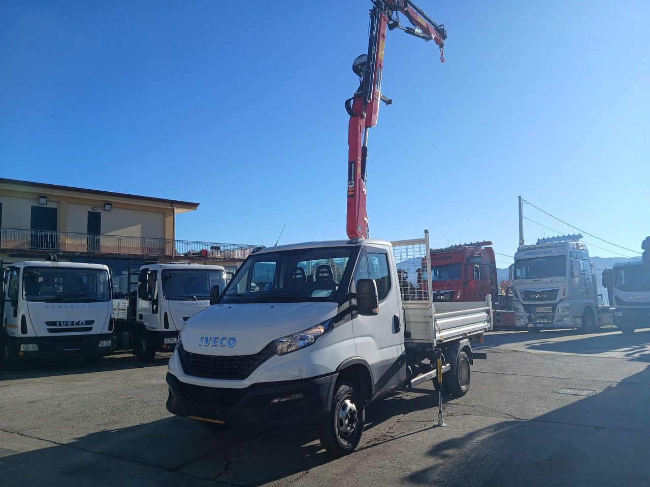 IVECO DAILY 35-120 - 起重车:图1 IVECO DAILY 35-120 - 起重车:图1