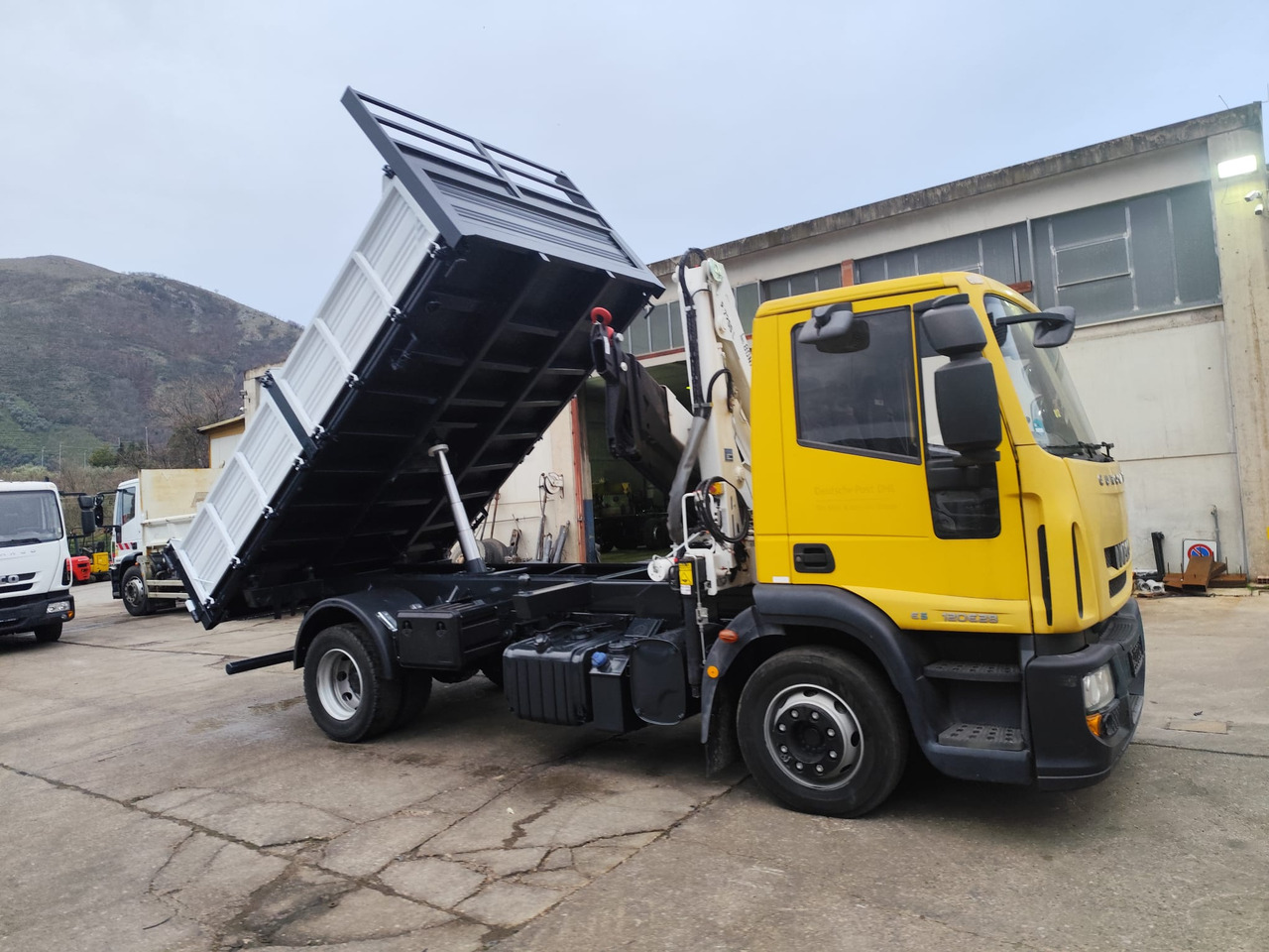 IVECO EUROCARGO 120E28P 租赁 IVECO EUROCARGO 120E28P：图13